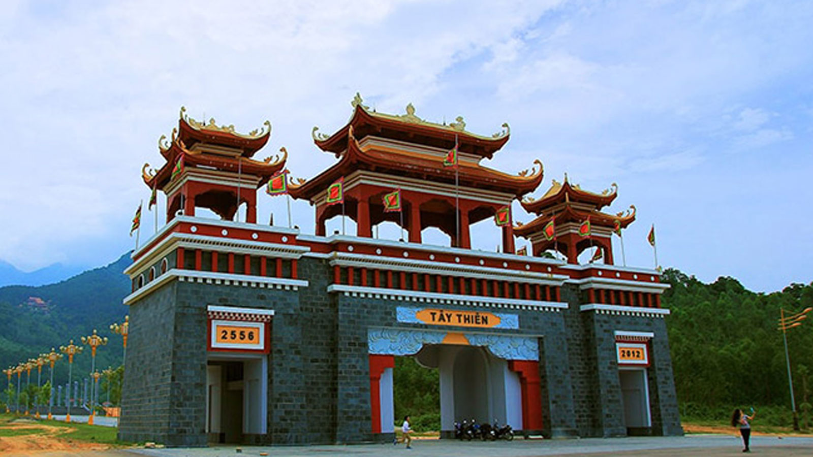 Tour 1N | TÂY THIÊN – TAM ĐẢO