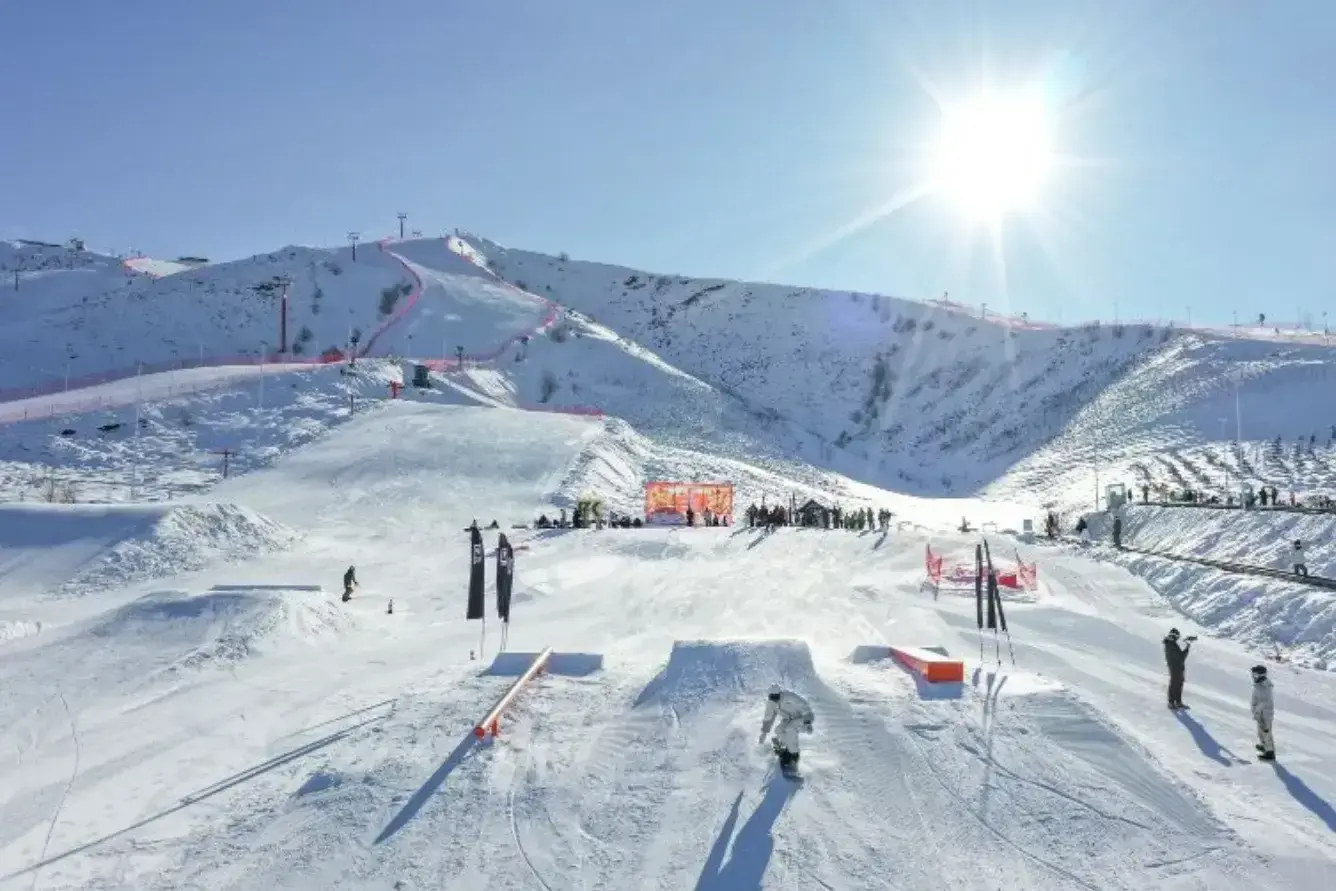 Hà Nội I 6N5Đ I Hà Nội - Thành Đô - Cửu Trại Câu  - Công viên Gấu Trúc - Trượt Tuyết Gia Cô Sơn (Chengdu Airlines)