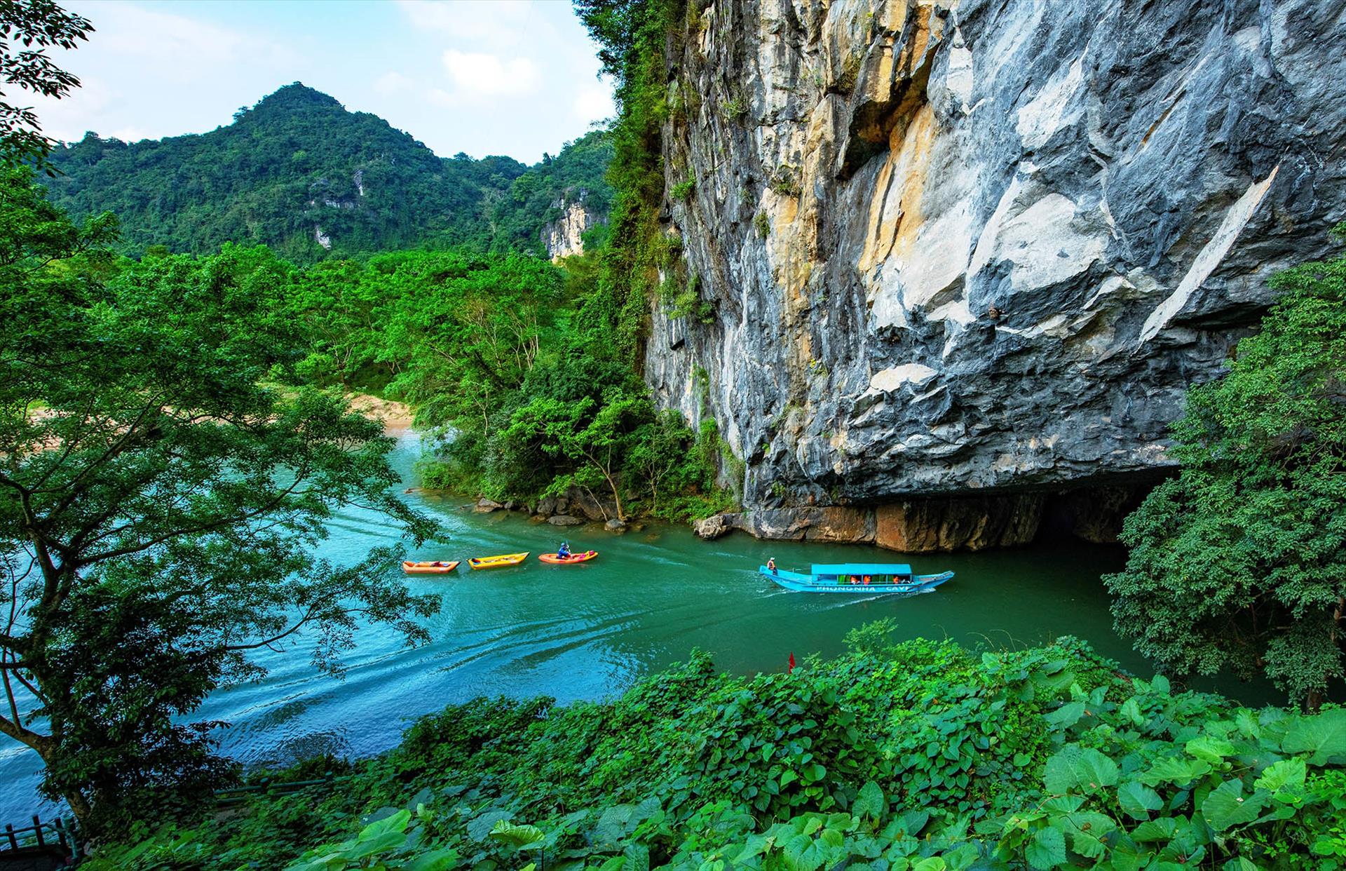 Hà Nội I 3N3Đ I Hà Nội - Quảng Bình - Phong Nha - Đồi Cát - Vũng Chùa