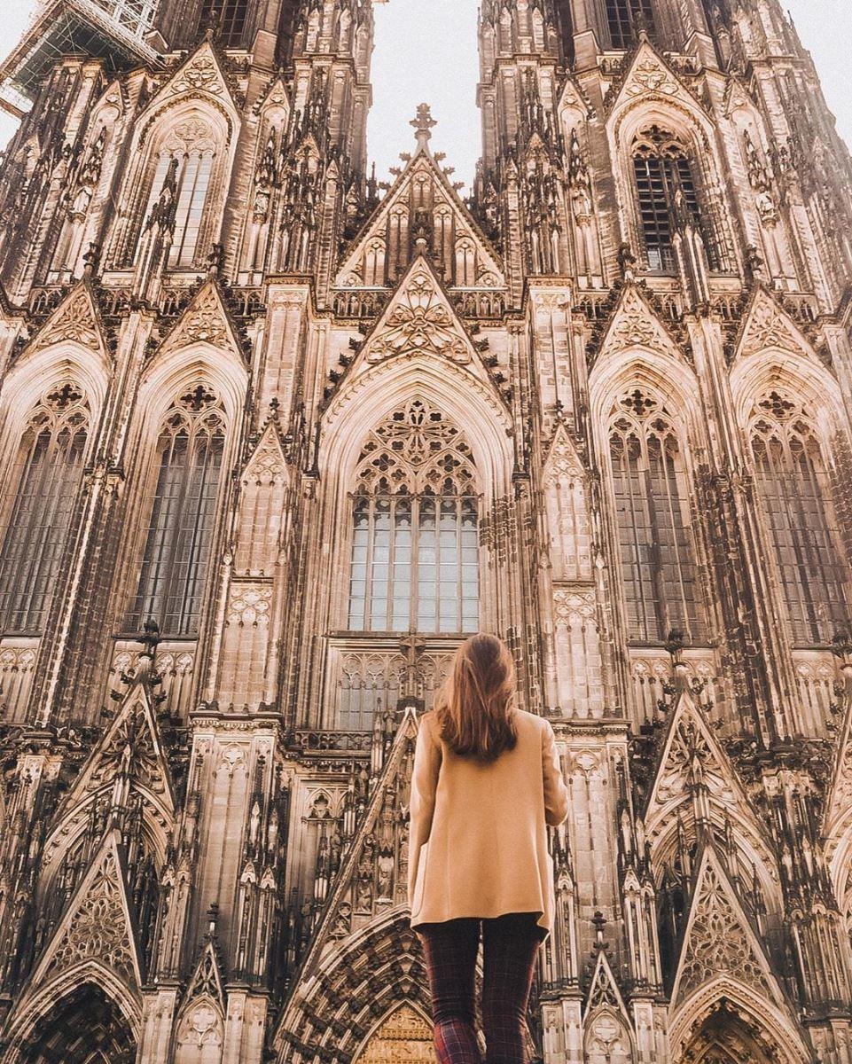 Du lịch Cologne (Köln) - thành phố thơ mộng bên dòng sông Rhine
